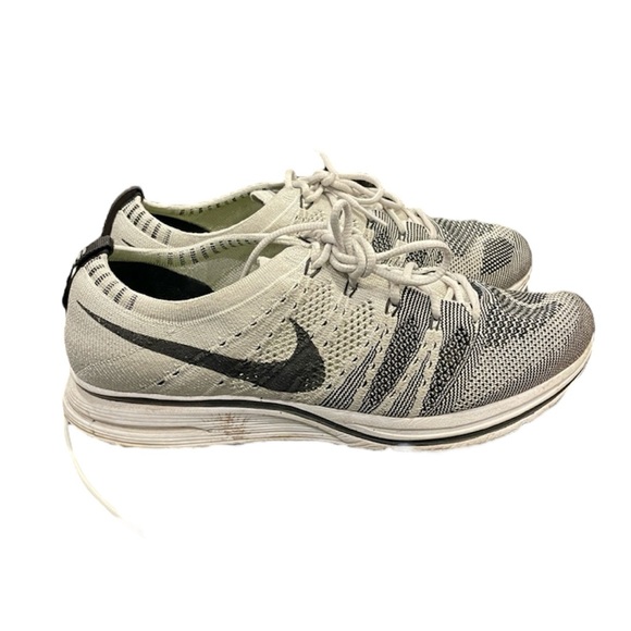 Nike Flyknit Trainer - Picture 4 of 6